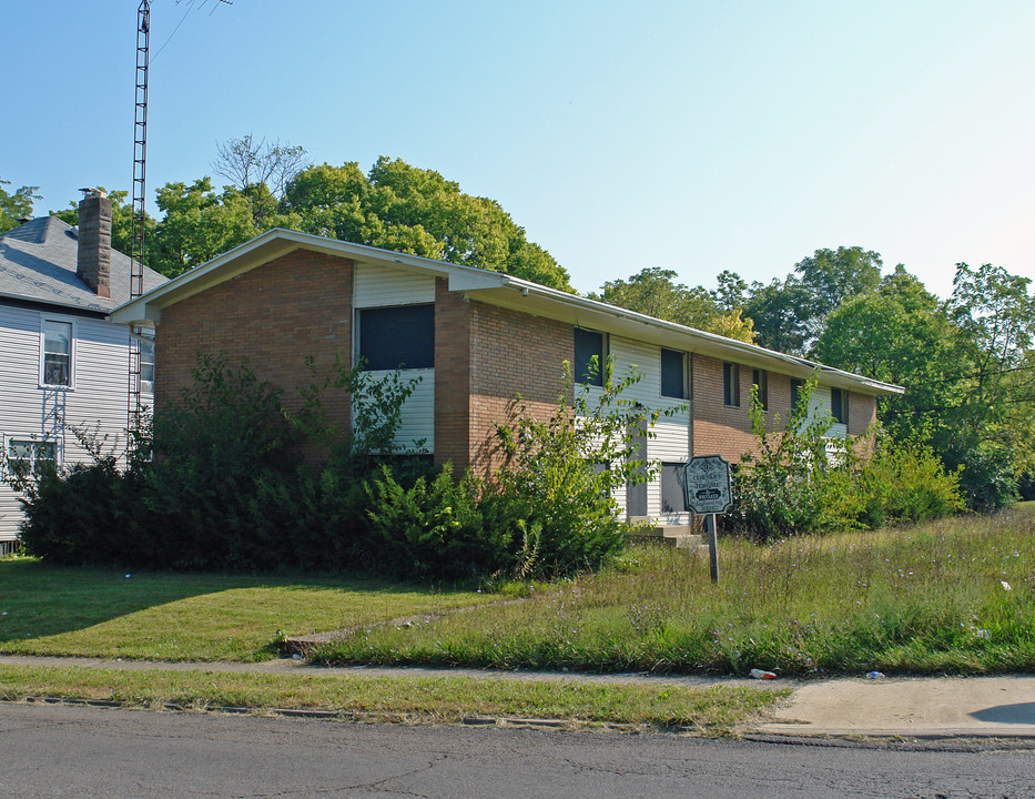 2723 Jerome Ave in Dayton, OH - Foto de edificio