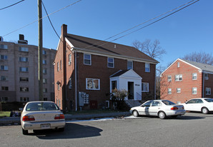 6806 Red Top Rd Apartments