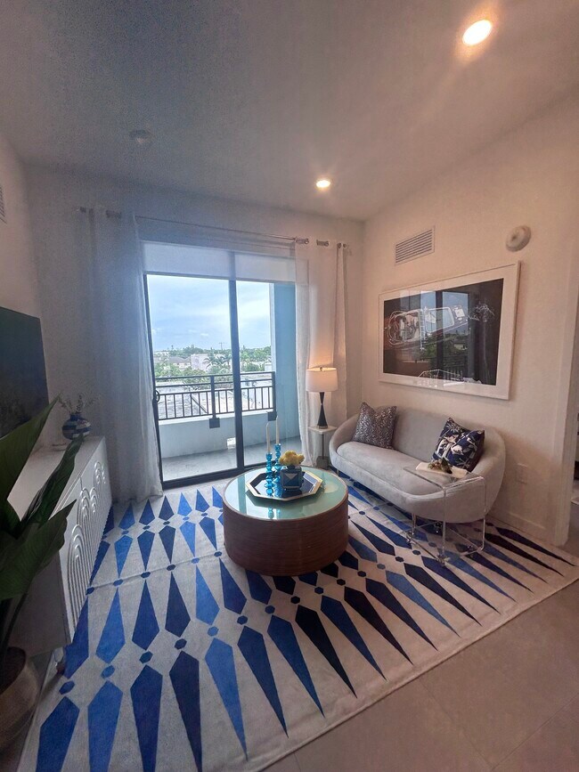 416 N 20th Ave, Unit B4 in Hollywood, FL - Building Photo - Building Photo