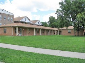 660 S Jefferson Ave in Springfield, MO - Building Photo