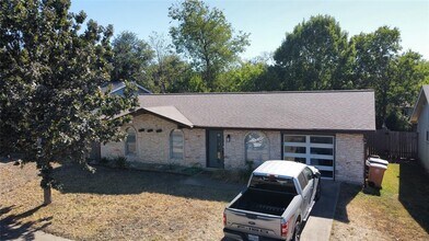 2509 Cockburn Dr in Austin, TX - Building Photo - Building Photo