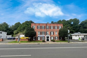 84 West Ave in Norwalk, CT - Building Photo - Primary Photo