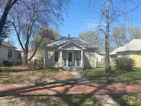 722 Osage St in Manhattan, KS - Building Photo