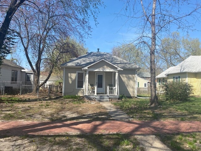 property at 722 Osage St