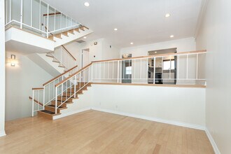 5353 Corteen Plz in Valley Village, CA - Building Photo - Building Photo