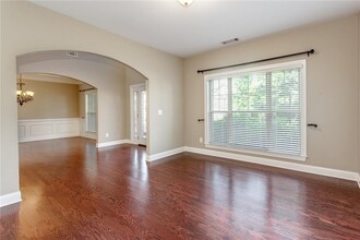 940 Walters Cir in Alpharetta, GA - Building Photo - Building Photo