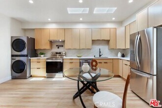 22450 Dolorosa St in Los Angeles, CA - Building Photo - Building Photo