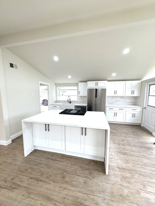 10171 Aldgate Avenue in Garden Grove, CA - Building Photo - Building Photo