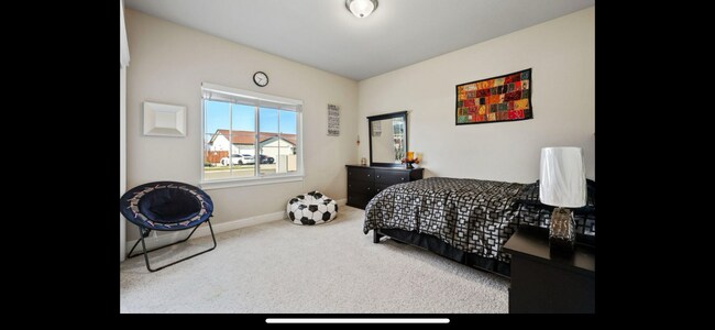 639 Rogue River Way in Redding, CA - Building Photo - Building Photo