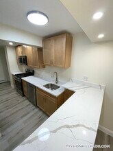 26 Hazelwood St in Boston, MA - Building Photo - Building Photo