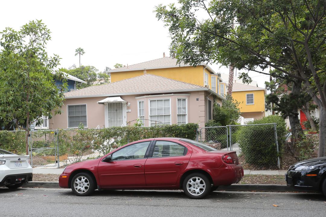 921 7th St in Santa Monica, CA - Building Photo