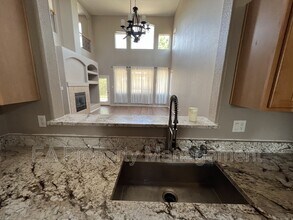 1013 Toscana Dr SE in Rio Rancho, NM - Building Photo - Building Photo