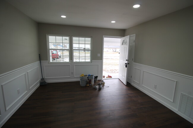 4805 Toledo Ct in Louisville, KY - Foto de edificio - Building Photo