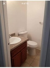 413 N Jackson St, Unit 8 in Glendale, CA - Building Photo - Building Photo
