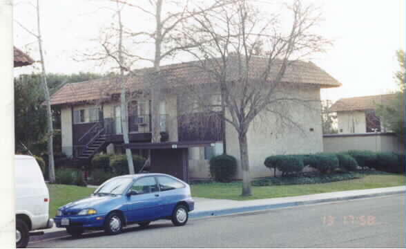 Los Arboles Apartments in Thousand Oaks, CA - Building Photo - Building Photo