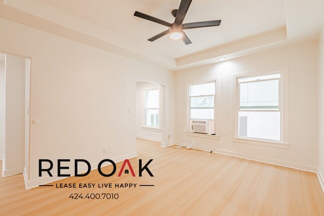 property at 901 S Ardmore Ave