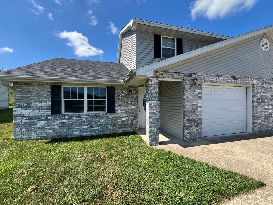 24344 Sounder Ln-Unit -A in Waynesville, MO - Building Photo