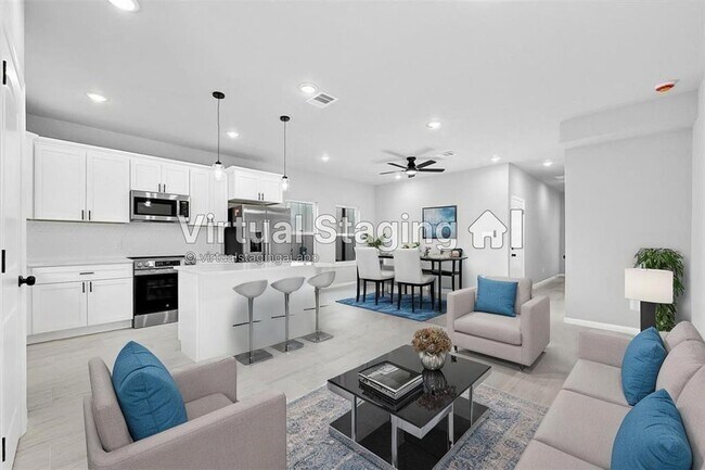 property at 1035 W Austin St