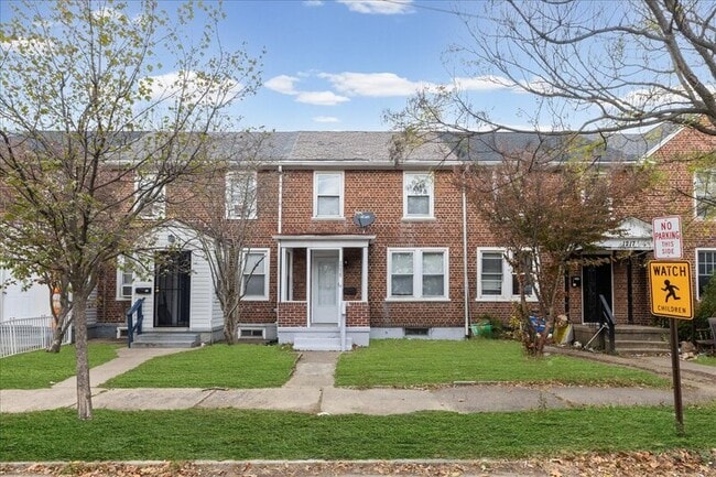 property at 1215 S Octagon Rd