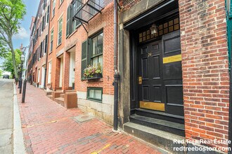 24 Joy St in Boston, MA - Foto de edificio - Building Photo