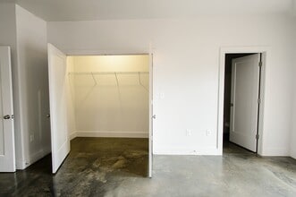 Myers Flats in Tuscaloosa, AL - Foto de edificio - Building Photo