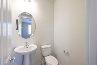 7110 W Bent Tree Dr in Peoria, AZ - Building Photo - Building Photo