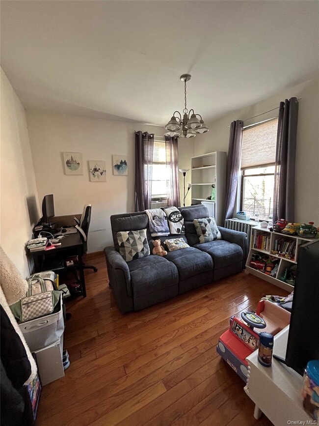 property at 31-05-31-33 33rd St