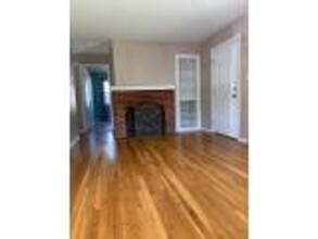5228 N Allen Pl in Spokane, WA - Foto de edificio - Building Photo