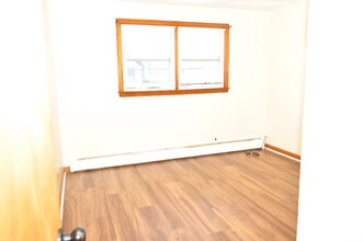 12 Maple Ave in Wallingford, CT - Building Photo - Building Photo