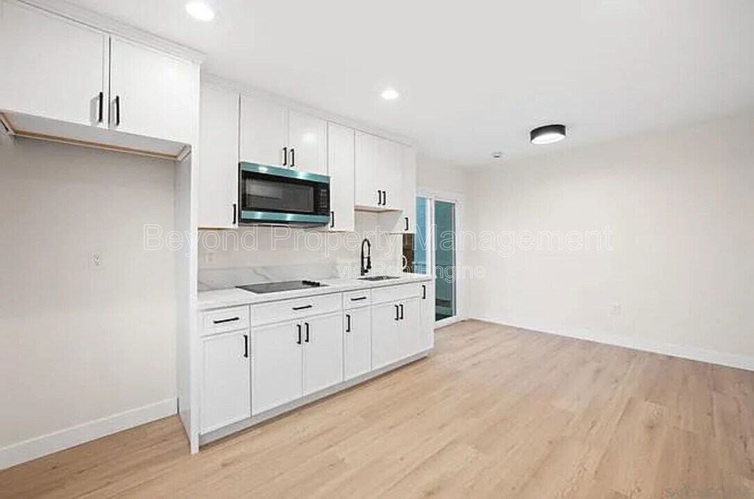 1304 49th St in San Diego, CA - Building Photo