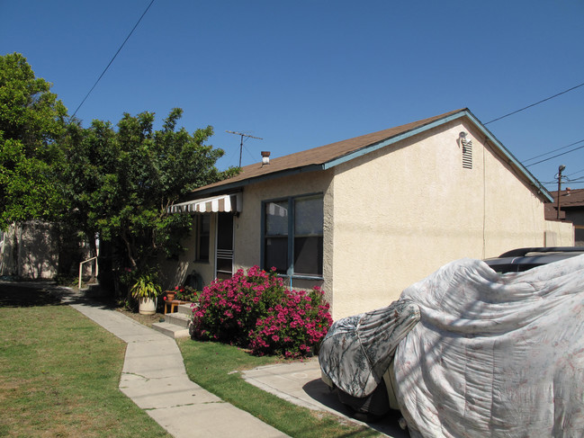 1824 Cabrillo Ave in Torrance, CA - Building Photo - Building Photo