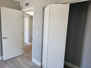 8312 NE Miami Ct in Miami, FL - Building Photo - Building Photo