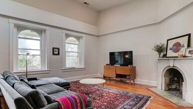 7106 Maple Ave in Takoma Park, MD - Building Photo - Building Photo