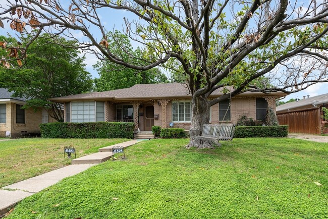 6525 E Mockingbird Ln in Dallas, TX - Building Photo - Building Photo