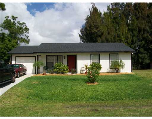 property at 1050 SW Fenway Rd