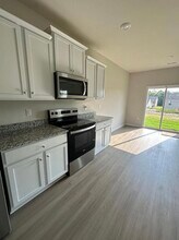 2222 Transatlantic Ave in Charlotte, NC - Foto de edificio - Building Photo