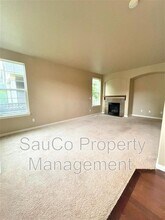 3762 SE Oakleaf St in Hillsboro, OR - Building Photo - Building Photo