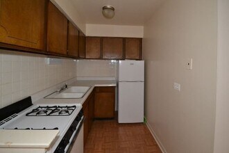 443 W Aldine Ave, Unit 513 in Chicago, IL - Foto de edificio - Building Photo