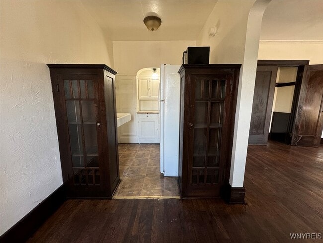 property at 6801 Buffalo Ave