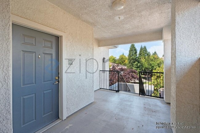 701 Gibson Dr