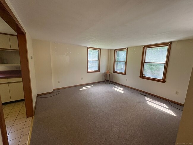 41 Chestnut St in Branford, CT - Building Photo - Building Photo