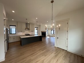 463 Bastle Wynd in Port Washington, WI - Building Photo - Building Photo
