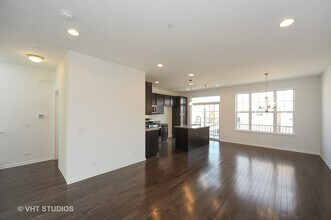 1206 Danforth Ct in Vernon Hills, IL - Building Photo - Building Photo