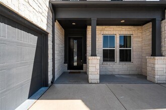 129 Low River Ln in Georgetown, TX - Building Photo - Building Photo