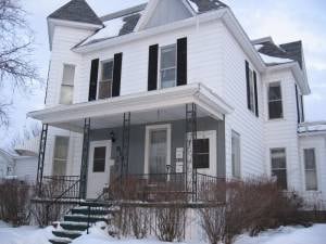 815 5th Ave, Unit Upper 1BR in Eau Claire, WI - Building Photo - Building Photo