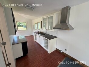 1273 Bradner Rd in Abbotsford, BC - Building Photo - Building Photo