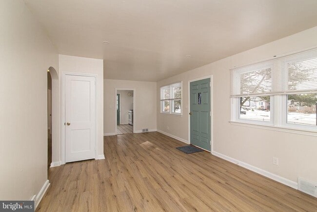 1001 Armistice Dr in Burlington, NJ - Building Photo - Building Photo