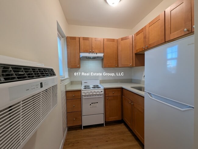 property at 2018 Commonwealth Ave