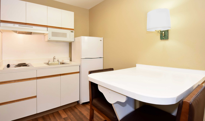 Furnished Studio - Sacramento in Sacramento, CA - Foto de edificio