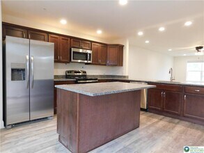 1549 Burkhardt St in Hellertown, PA - Building Photo - Building Photo